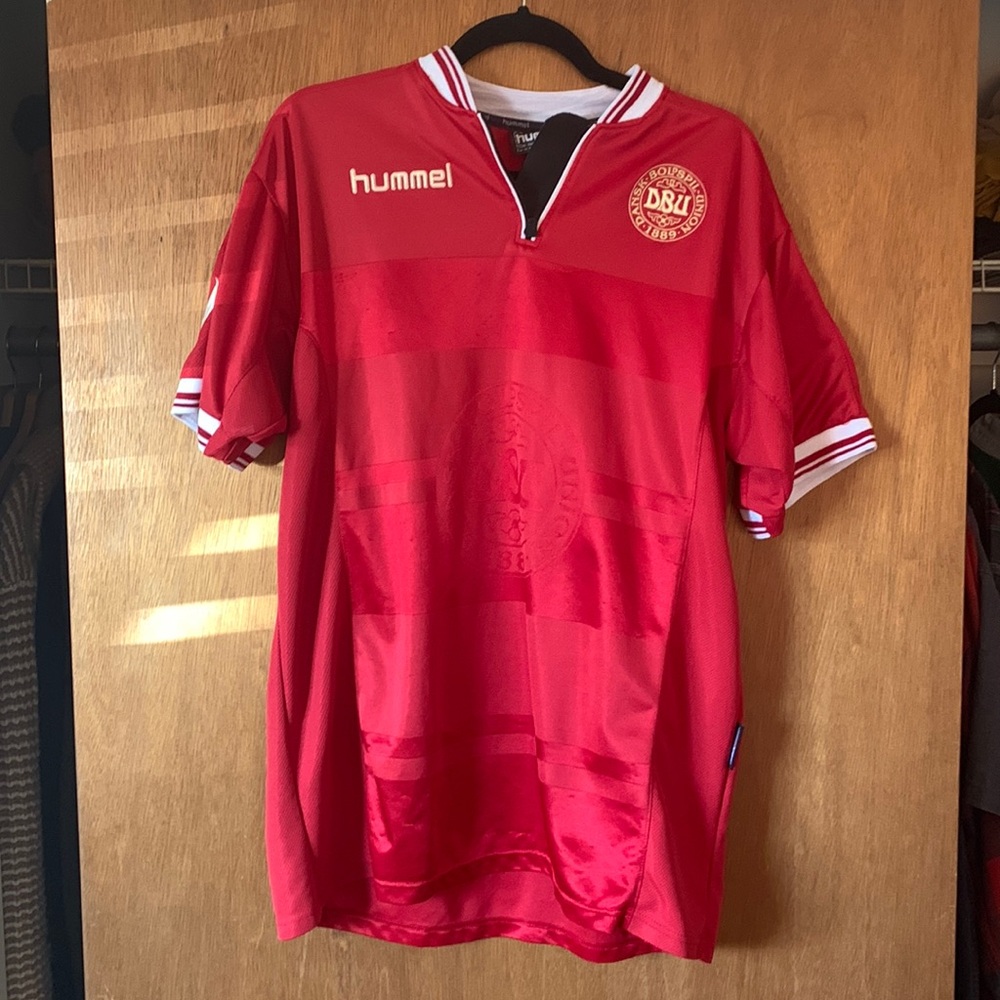 Vintage Denmark 2000-2002 hummel soccer jersey. XL